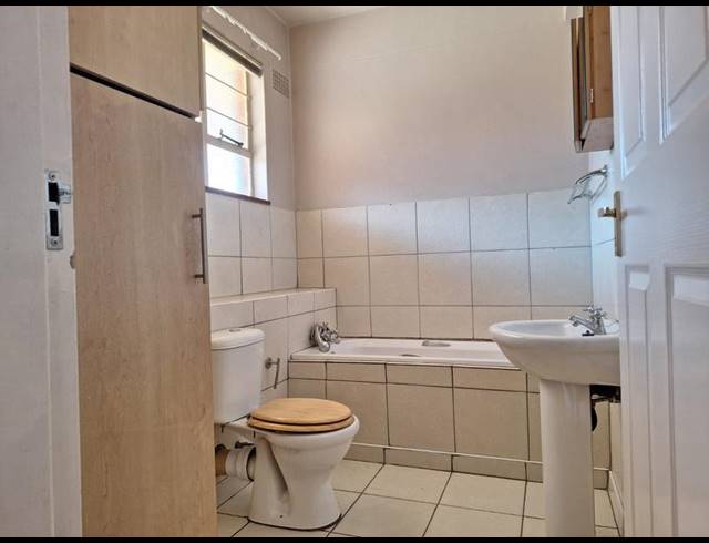 1 BEDROOM APARTMENT FOR SALE IN CASSELDALE